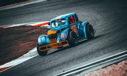 La Toscano Racing sfiora il podio al Mugello con Michele Locatelli nel campionato Legend Cars Italia