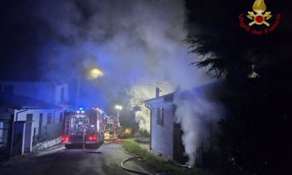 Incendio a Montù Beccaria, quattro persone in ospedale