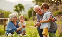 Festa dei nonni 2024, frasi d'auguri e immagini gratis da inviare via WhatsApp