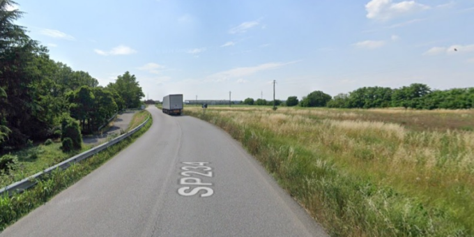 Scontro frontale tra un furgone e un auto, 5 i feriti accompagnati in ospedale