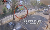 Smantellata banda di rapinatori in trasferta da Crotone all'Alessandrino, l'auto usata per il colpo nascosta nel pavese