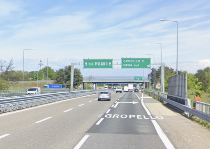 Scontro tra auto sulla A7 a Gropello Cairoli, coinvolte anche due bimbe di 3 e 7 anni