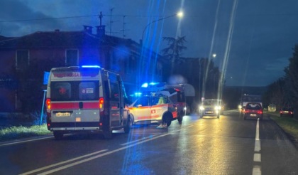 Schianto a Redavalle, coinvolto un mezzo della Croce Rossa: 6 persone ferite