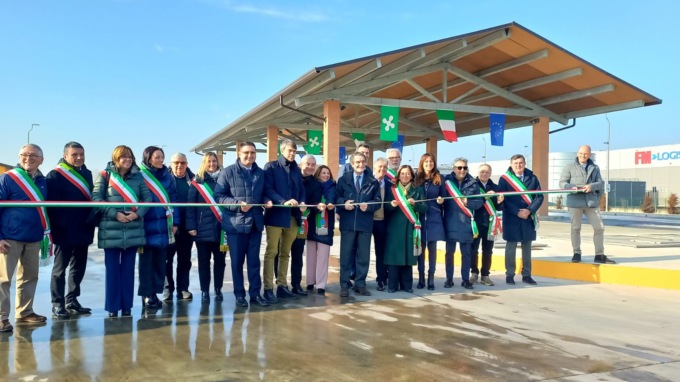 A Vellezzo Bellini inaugurato un impianto innovativo di produzione e distribuzione di biocarburanti