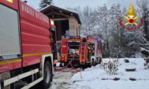 Incendio in abitazione a Montesegale, fiamme domate in nove ore di lavoro