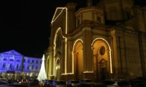 La facciata del Duomo di Voghera risplende grazie alla nuova illuminazione LED