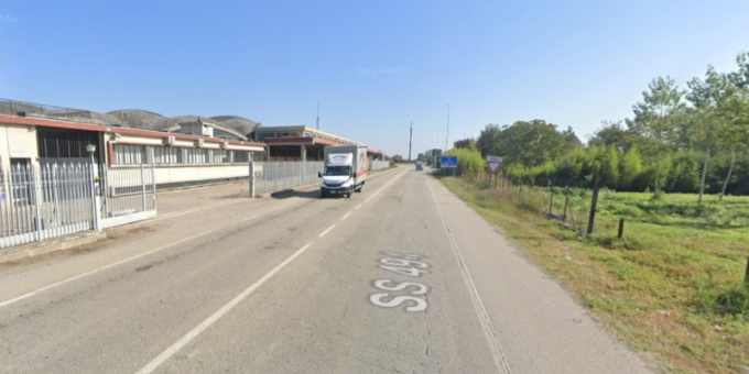 Scontro fra tre veicoli sulla Sp494, in condizioni gravi un ferito trasportato in ospedale