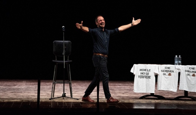 Filippo Caccamo arriva a Pavia con il nuovo tour “Le Filippiche – Atto Finale”