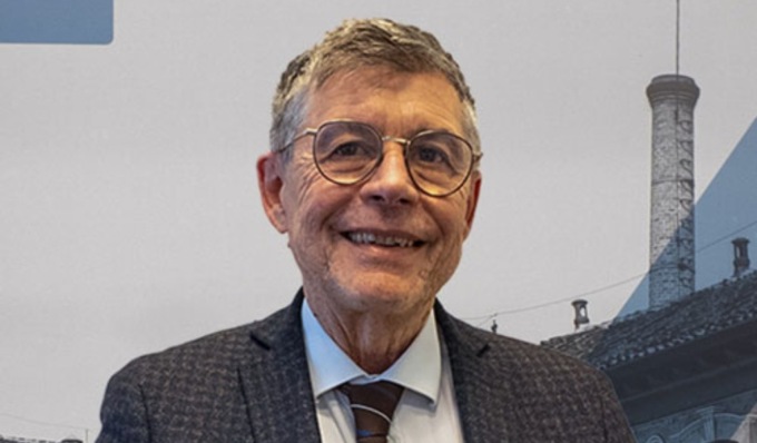 Aumentano i casi di sclerosi multipla: “La dieta occidentale può favorire lo sviluppo e l’evoluzione sfavorevole della malattia”