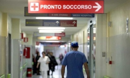 Picco influenza, boom di accessi al pronto soccorso: preoccupano polmoniti e complicanze respiratorie