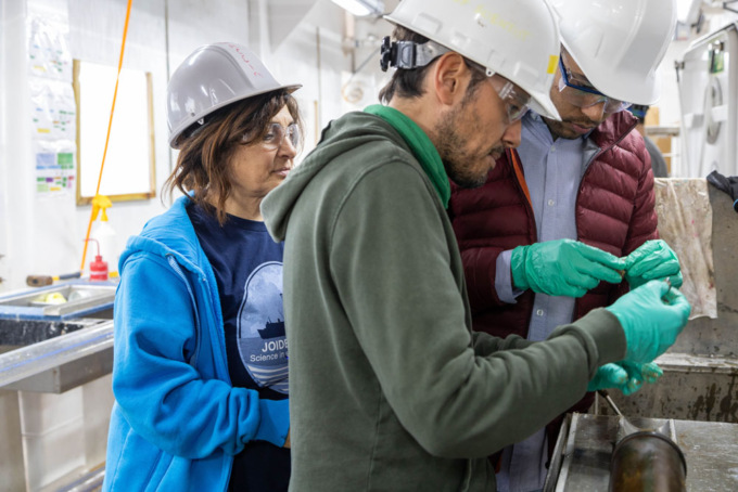 Alla scoperta del mantello del Tirreno, nuove rivelazioni sulla formazione degli oceani da uno studio dell’Università di Pavia