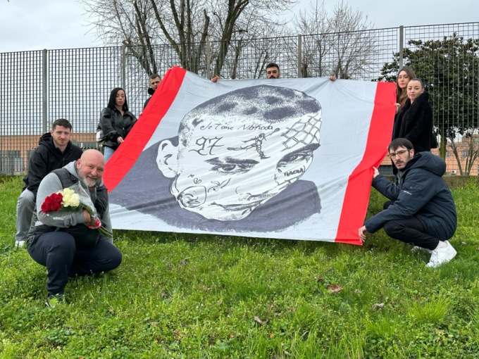 Fuori dal carcere di Pavia il ricordo di Jordan Tinti a un anno dalla sua morte