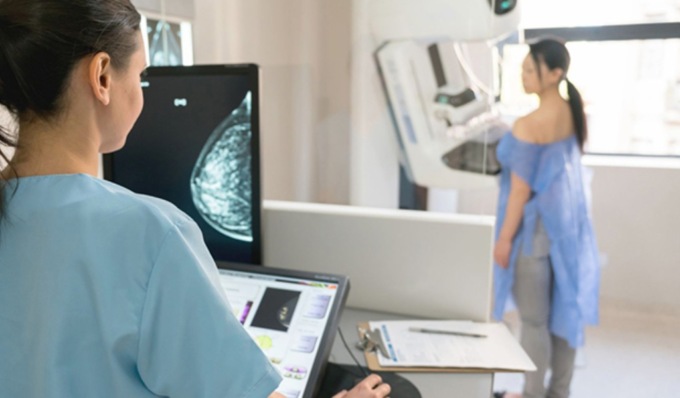 Eccellenza nella cura del tumore al seno, il Breast Cancer Center del San Matteo riconfermato centro d’élite