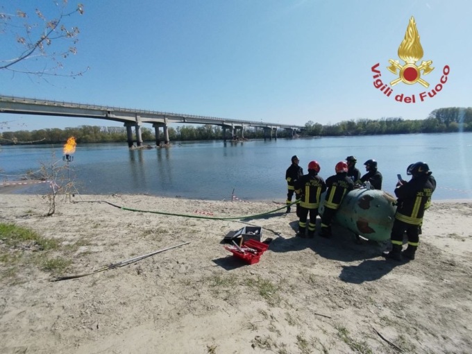 Serbatoio di GPL sull’argine del fiume Po, intervengono i Vigili del Fuoco