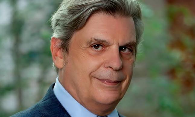 Maurizio Serra vince il Premio Letterario Arbasino 2025: un riconoscimento alla cultura e alla memoria storica
