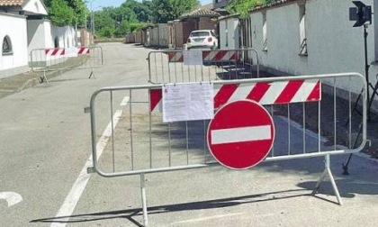 Angela Taccia e Andrea Sempio minacciati di morte... e il sindaco di Garlasco chiude via Pascoli