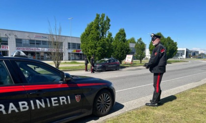 Due 12enni aggredite e rapinate in pieno centro a Vigevano: tre minorenni denunciati