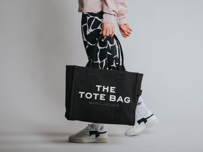 Shopping di alta gamma: l’esperienza esclusiva di THEBS tra heritage e contemporaneità