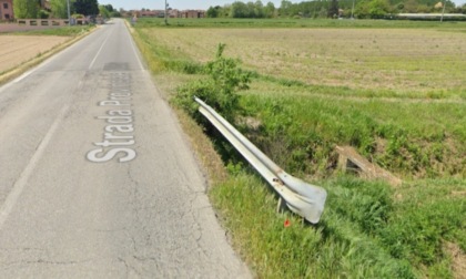Perde il controllo del veicolo e finisce fuori strada, soccorsa una 73enne