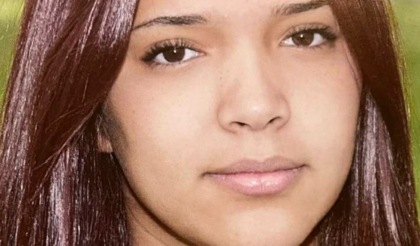 Folla commossa ai funerali della 14enne morta in un incidente in scooter: si indaga per omicidio colposo