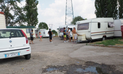 Il Campo Sinti di Piazzale Europa è abusivo, Centinaio: "Basta nascondere la polvere sotto il tappeto”