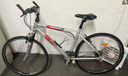 In fuga su una bici rubata, arrestato 33enne senza fissa dimora
