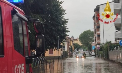 Maltempo in provincia di Pavia: oltre 100 interventi dei Vigili del Fuoco per allagamenti e alberi caduti