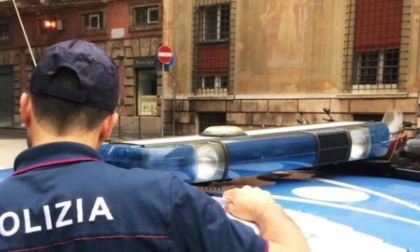 In vacanza a Rimini picchia la moglie davanti al figlio piccolo: arrestato