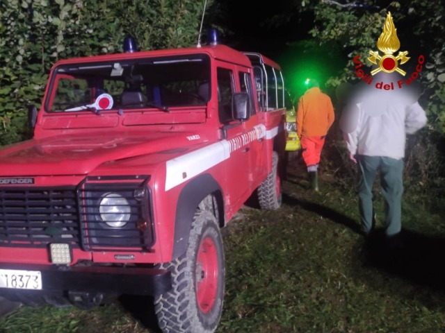 Ultranovantenne esce a cercare funghi e si perde nei boschi, scattano le ricerche
