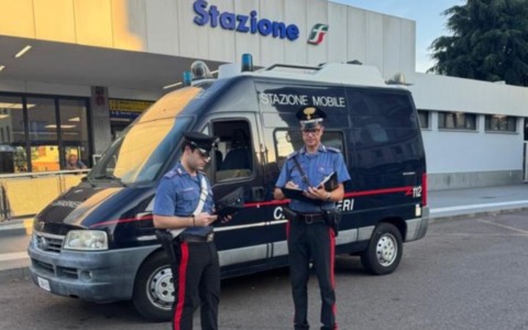 In scooter ubriaco e senza patente, non si ferma all’alt dei Carabinieri