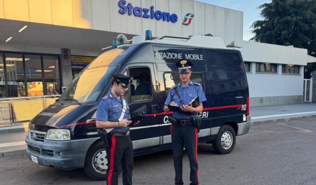 In scooter ubriaco e senza patente, non si ferma all’alt dei Carabinieri