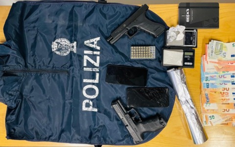 “Droga Delivery”, a domicilio al posto del cibo arrivava cocaina: 11 indagati a Pavia
