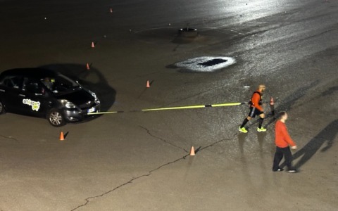 Leonida Albano trascina un’auto per oltre 52 km: è nuovo record mondiale