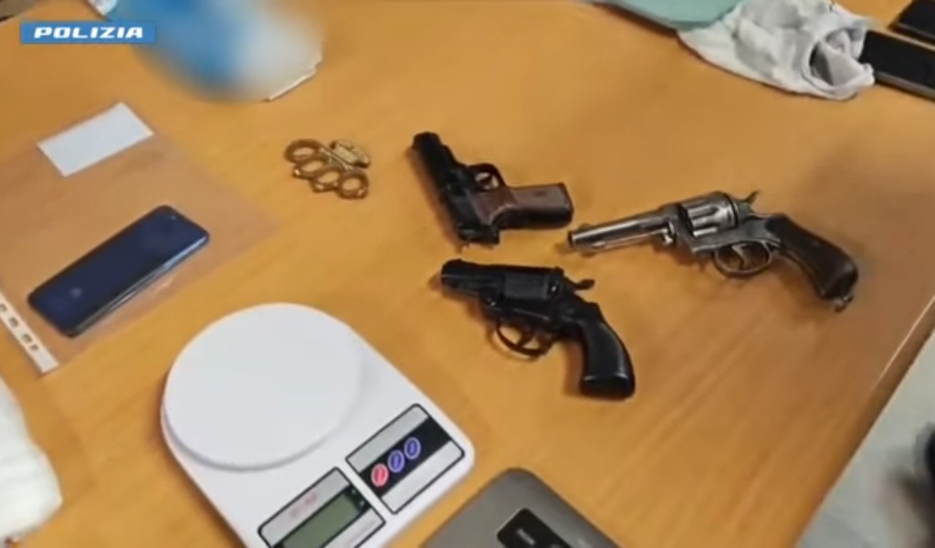Droga, estorsioni e armi: 14 arresti a Catania, in campo anche la Questura di Pavia