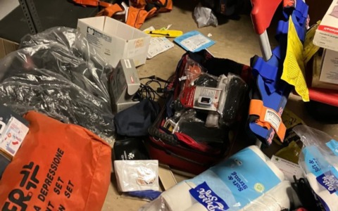 Furto nella sede della Croce Rossa di Voghera: rubate attrezzature sanitarie e divise