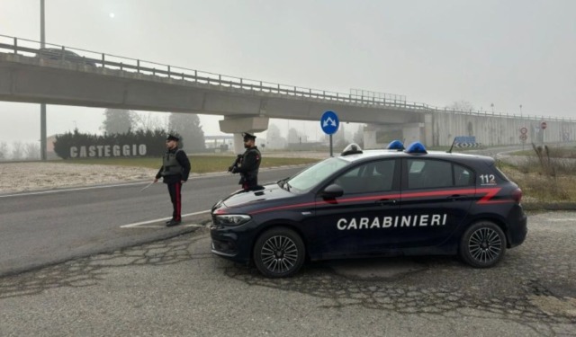 Tentano furto al Postamat di Oliva Gessi: ladri messi in fuga dai Carabinieri