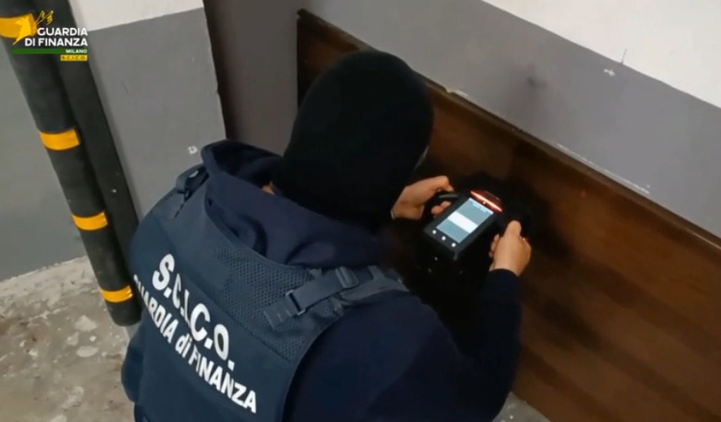 Maxi-operazione antidroga: 15 arresti per traffico internazionale di cocaina, perquisizioni anche a Pavia