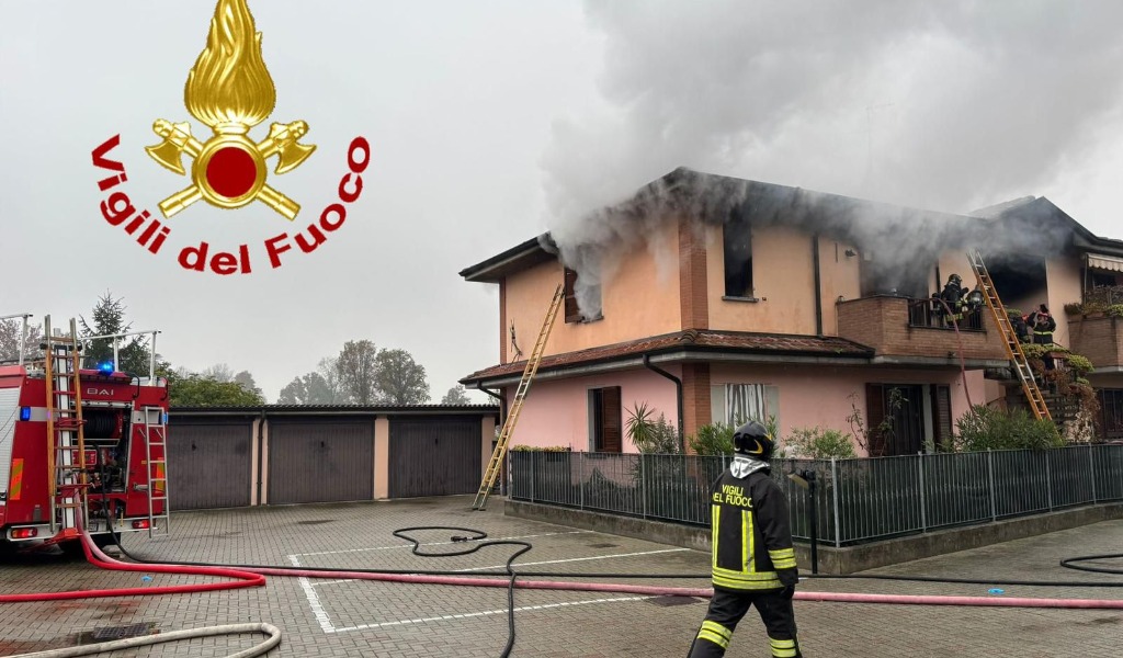 Incendio in abitazione a Magherno: appartamento distrutto dalle fiamme
