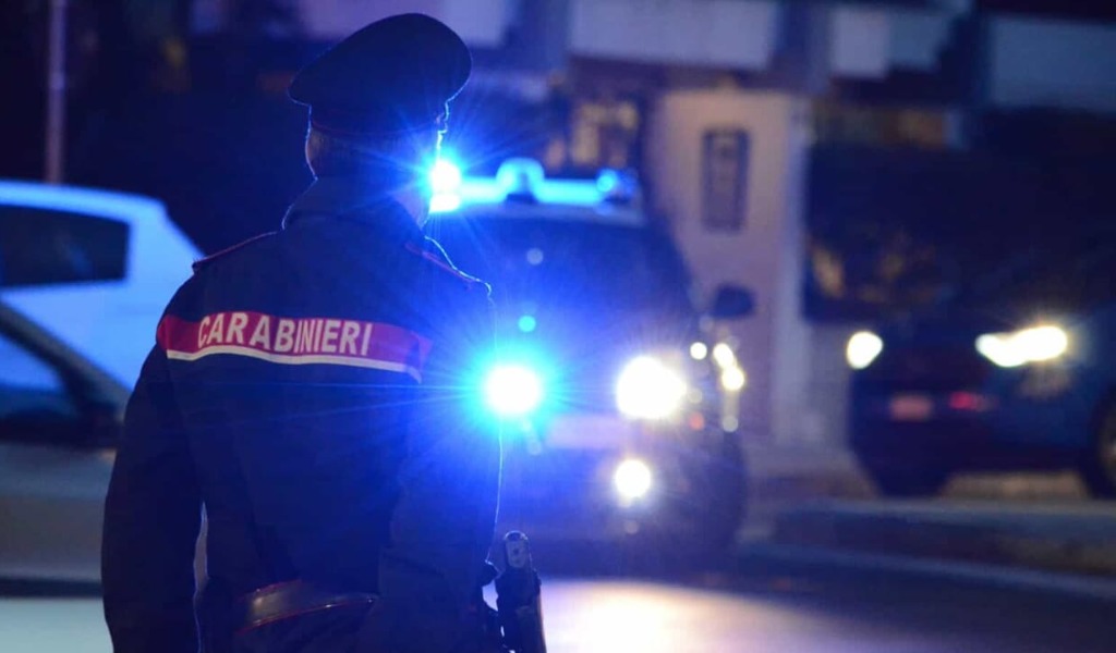 Lite tra donne a Vigevano: minacciata con un coltello da cucina per un video pubblicato sui social