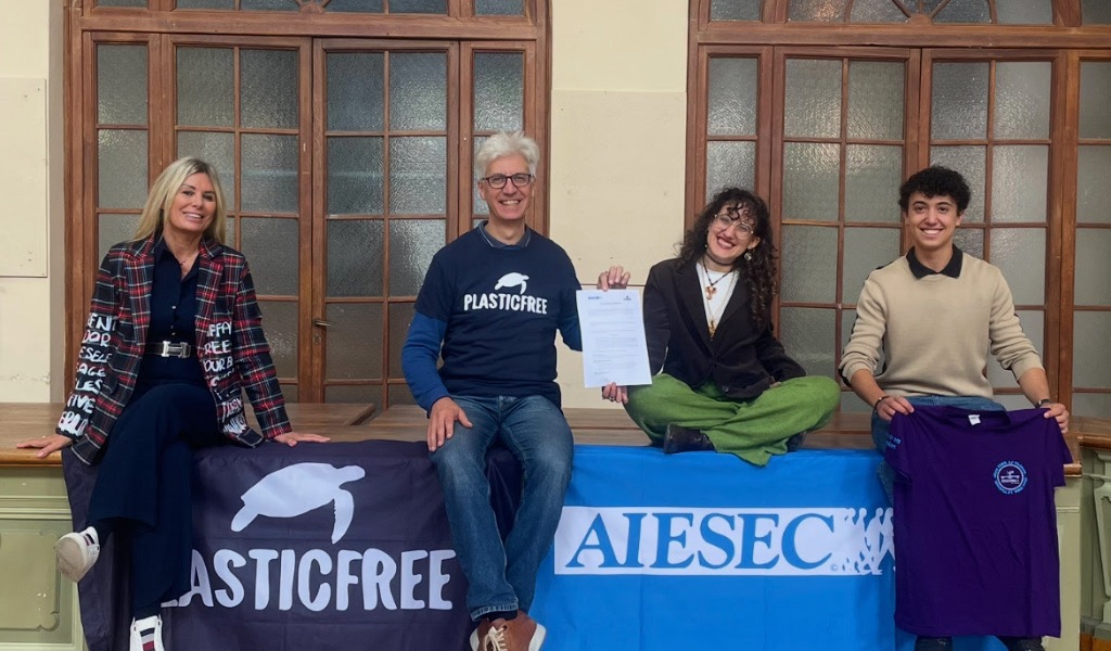 Plastic Free e AIESEC uniscono le forze a Pavia per dire no alla plastica