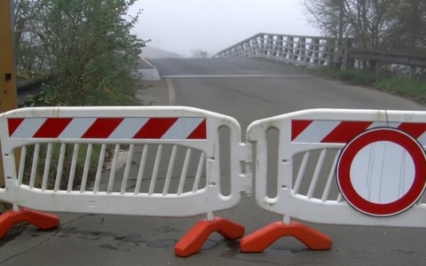 Lavori urgenti alla pavimentazione, prorogata la chiusura del Ponte di Barche di Bereguardo