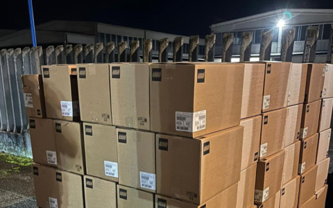 Assalto al camion di Lego in un parcheggio: colpo da 20mila euro sventato a Bressana Bottarone