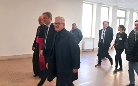 Il Vescovo di Vigevano, Maurizio Gervasoni, in visita all’ospedale Civile di Vigevano