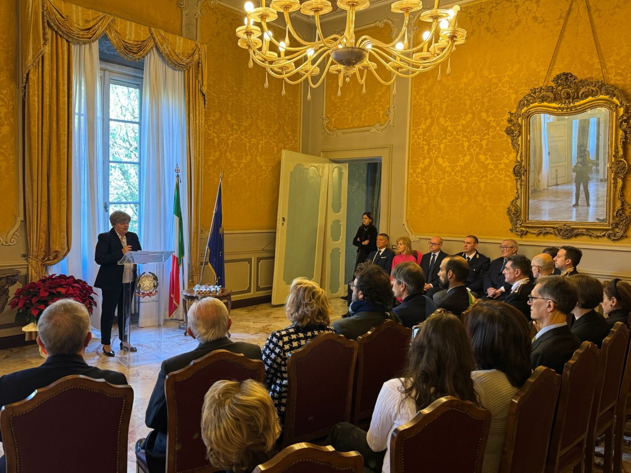 Il Prefetto di Pavia consegna le onorificenze al Merito della Repubblica Italiana