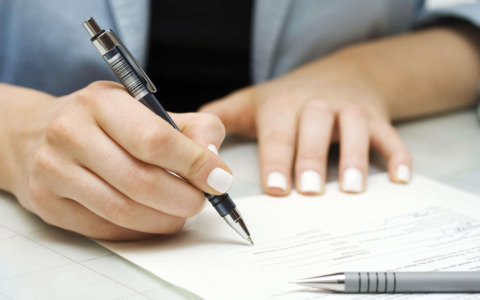 Lavoro, cala il tasso di disoccupazione in provincia di Pavia ma calano anche le assunzioni a tempo indeterminato