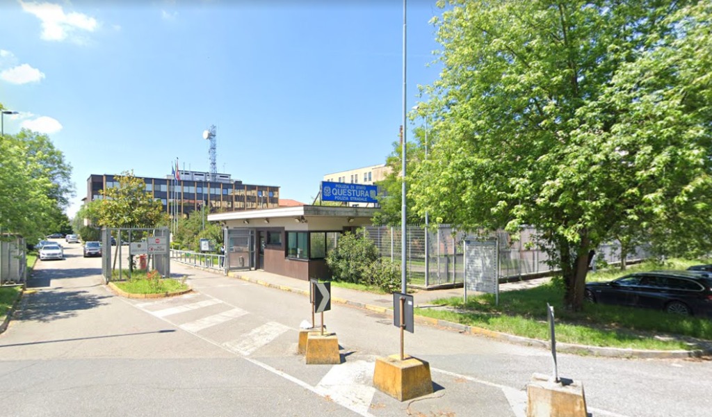 Arrestato dopo quattro mesi di latitanza, madre e fratello minacciano di morte un agente