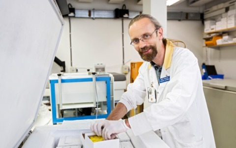 Il Premio Ottorino Rossi 2025 a Henrik Zetterberg, pioniere della diagnosi precoce dell’Alzheimer