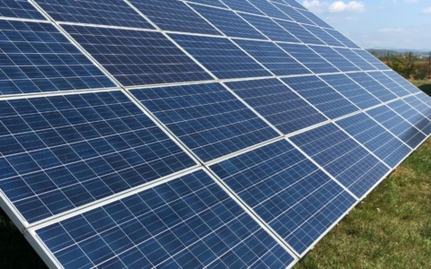 Fotovoltaico a terra, il no di Coldiretti Pavia ai mega impianti nei campi