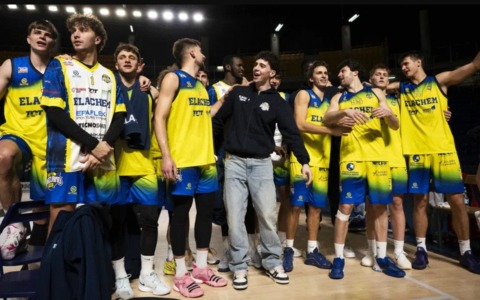 Dopo lo schianto in Ferrari contro un muro, Matteo Bettanti torna finalmente a casa