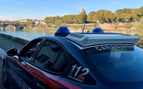 Appostamenti sotto casa e messaggi con minacce alla ex: arrestato minorenne